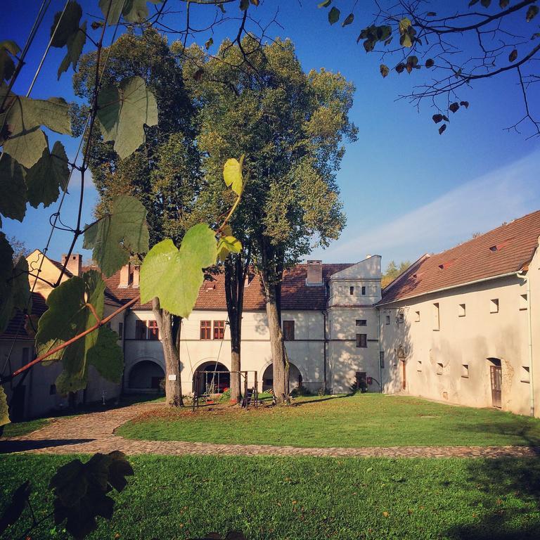 Zamek W Dziegielowie Exterior foto